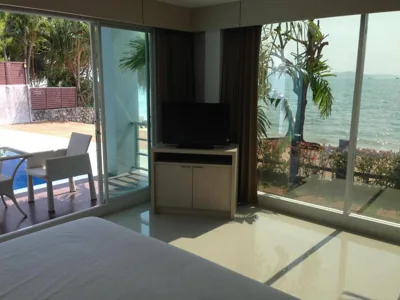 Chalong Beach Front Residence – Fotos 11